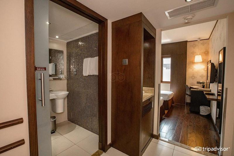 Mark Inn Hotel Deira Дубай Екстериор снимка