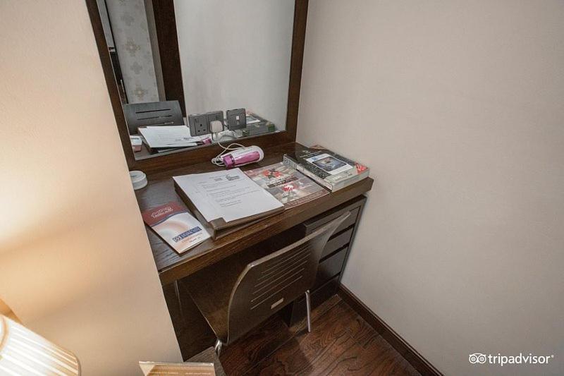 Mark Inn Hotel Deira Дубай Екстериор снимка