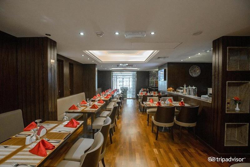 Mark Inn Hotel Deira Дубай Екстериор снимка